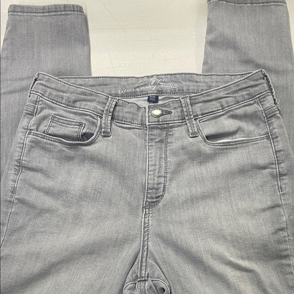 Universal Thread Women's Gray Skinny Jeans